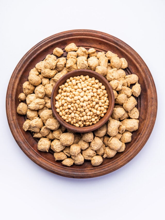 Soya chunks are small pieces made from soybeans